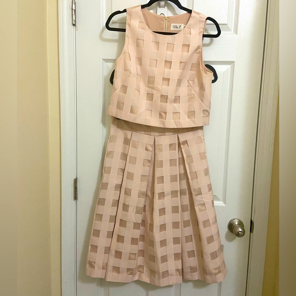 Two piece set in blush